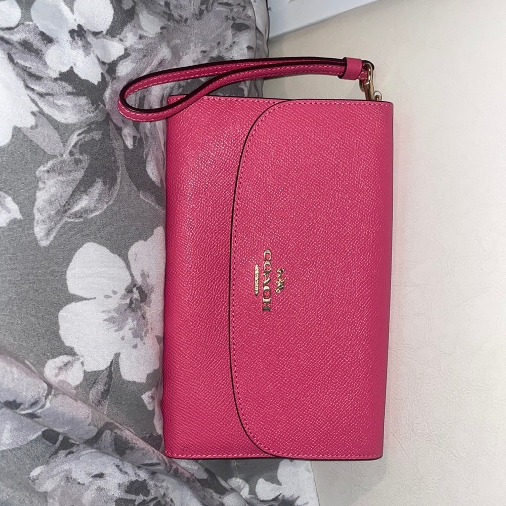 Coach hot pink wristlet/crossbody